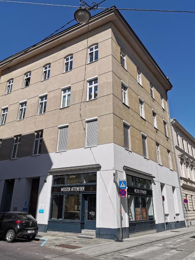 Industrial Studio am Neuen Dom Linz Exterior foto